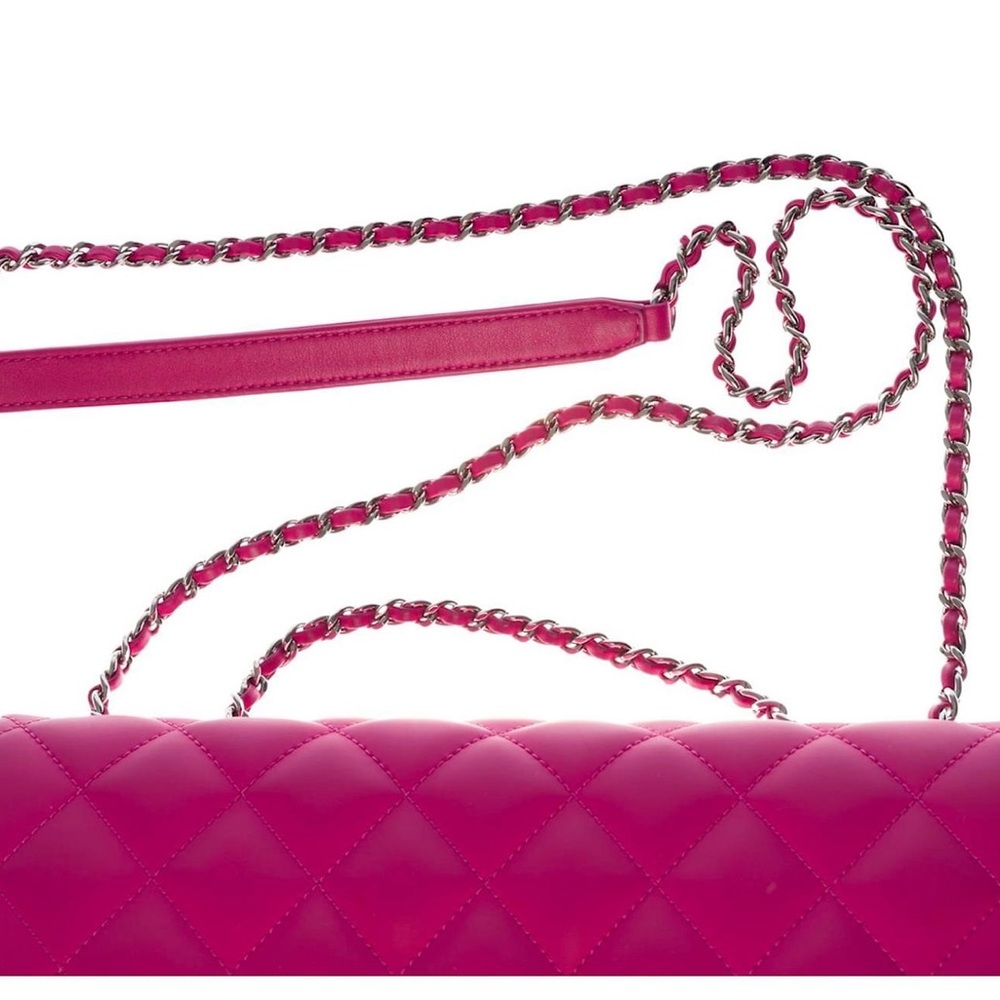 Chanel Rubber Quilted Lambskin Medium Coco Rain Flap in Pink. 💖 Card & COA- Full - Picture 12 of 16